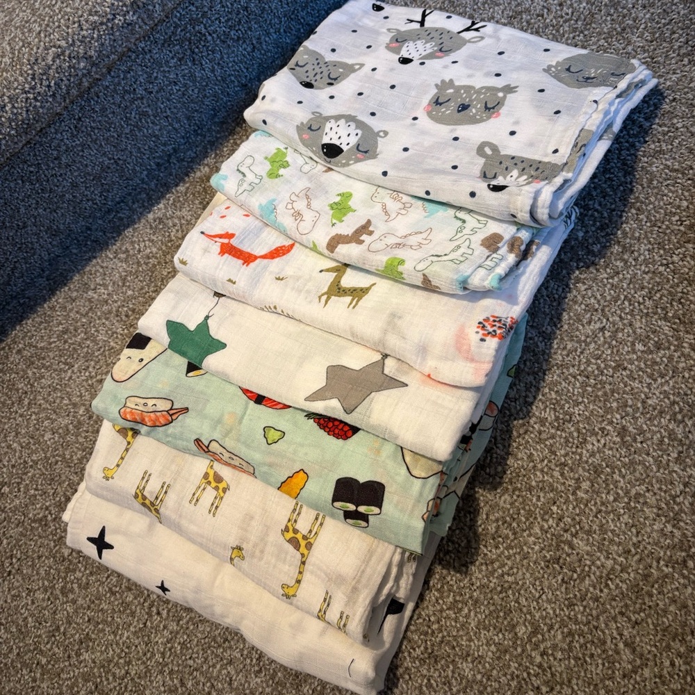7 Adorable Baby Muslin Swaddle Blankets